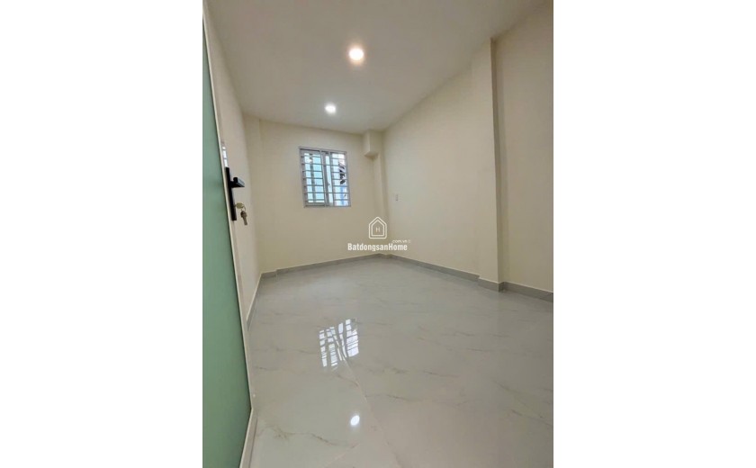 Nhà đẹp 1 Trục 2 tầng 27m2 – Phạm Ngũ Lão QV